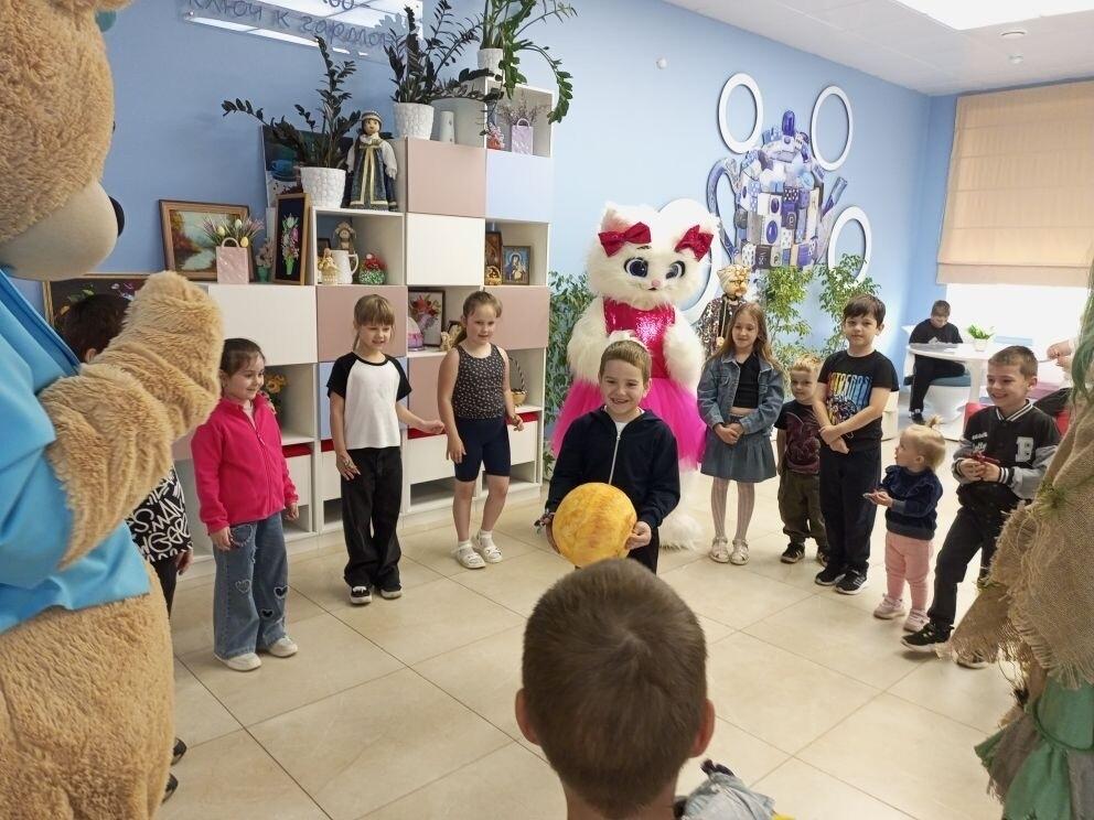 Дети "под крылом аиста"